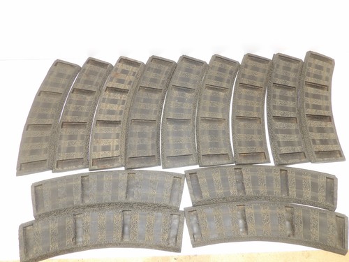 Vintage Am Flyer S gauge #727 curved black rubber roadbed w/ wide ties (pk/ 13)