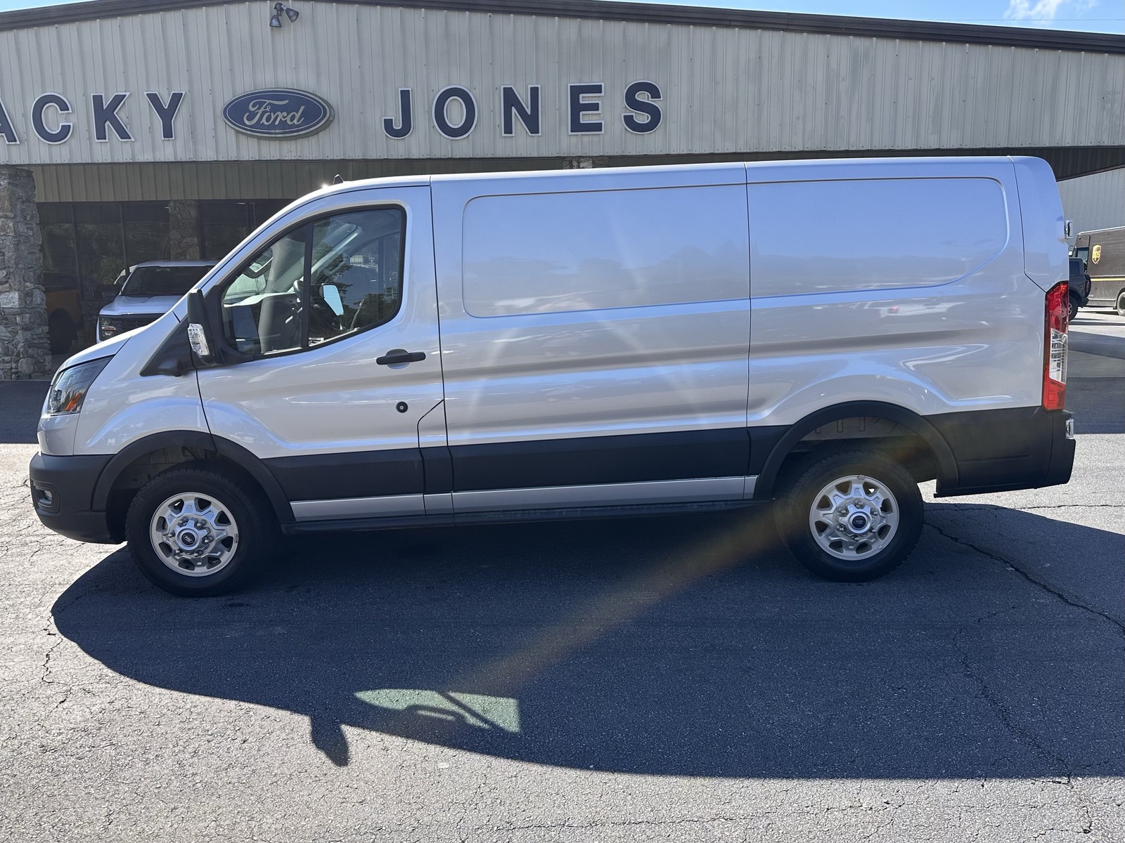 2025 Ford Transit-150