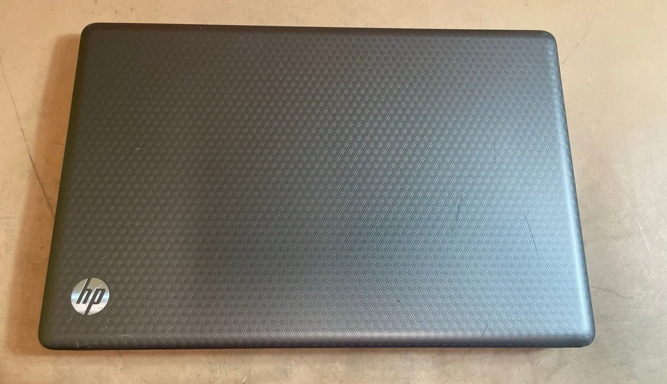 Unidad portátil HP G72 Intel Core i3 Windows 7 17,3" solo sin disco duro Foto 3 de 4