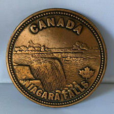 Vintage 90s Canada Niagara Falls Circular Belt Buckle - Canada Century