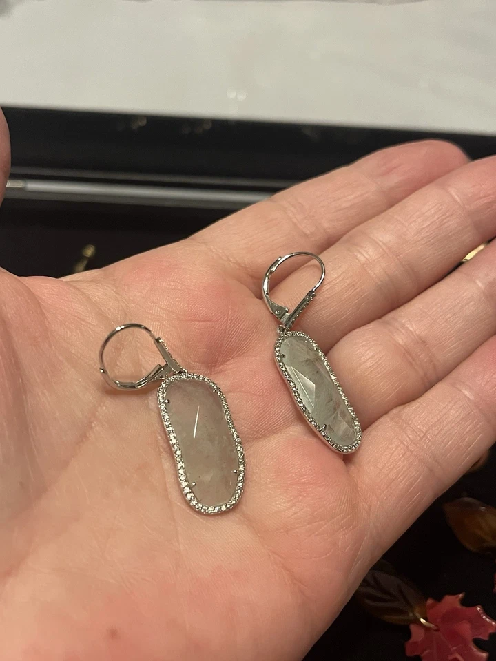 Lote de 10 pendientes perforados piedra natural, Avon y más Foto 3 de 4