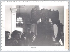 Vtg B&W Snapshot Liberty Bell Philadelphia Independence Hall Tourists Sep 1954