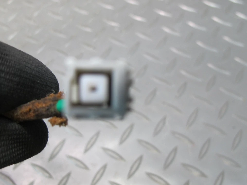 2007-2009 LEXUS UZJ120L GX470 GPS НАВИГАЦИОННАЯ АНТЕННА 86860-60100 - Изображение 4 из 4