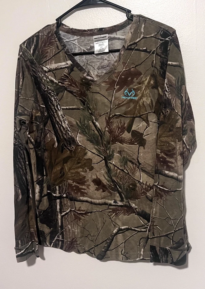 Realtree Camo Top Women’s Large L Camouflage Teal Deer Hunting Long Sleeve Tee - Image 2 of 4