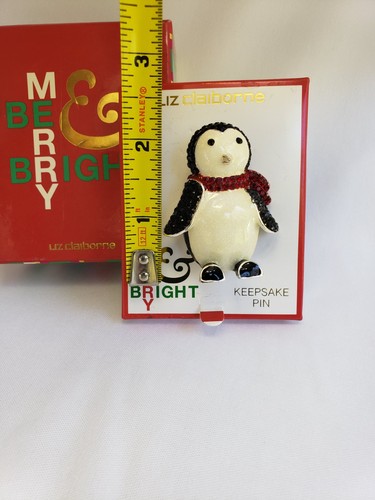 Liz Claiborne 3 D Penrguin Christmas Brooch Pin Mint in box - Picture 5 of 6