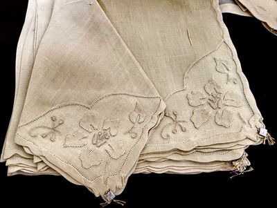 6 Vintage Madeira Hand Embroidered Linen Placemats, Napkins + Runner NWT  B236