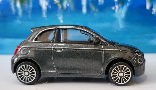 Personalised Plate FIAT 500e Toy Car 1:43 boy girl mom women gift present Boxed - Picture 6 of 11