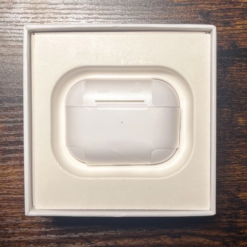 Apple AirPods Pro 2nd Generation with MagSafe Wireless Charging Case (USB‑C)... - Photo 2 sur 4