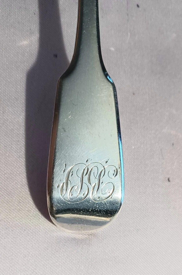 匹配一对维多利亚式伦敦 1842 年纯银凹槽拉子单色 7 1/2 — 第 2/3 张图片