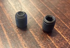 2x Leer Truck Cap 100xq Rear Door Hinge Set Screws 104415 Hinges Not Included 2x Leer Truck Cap 100xq Rear Door Hinge Set Screws 104415 Hinges Not Included