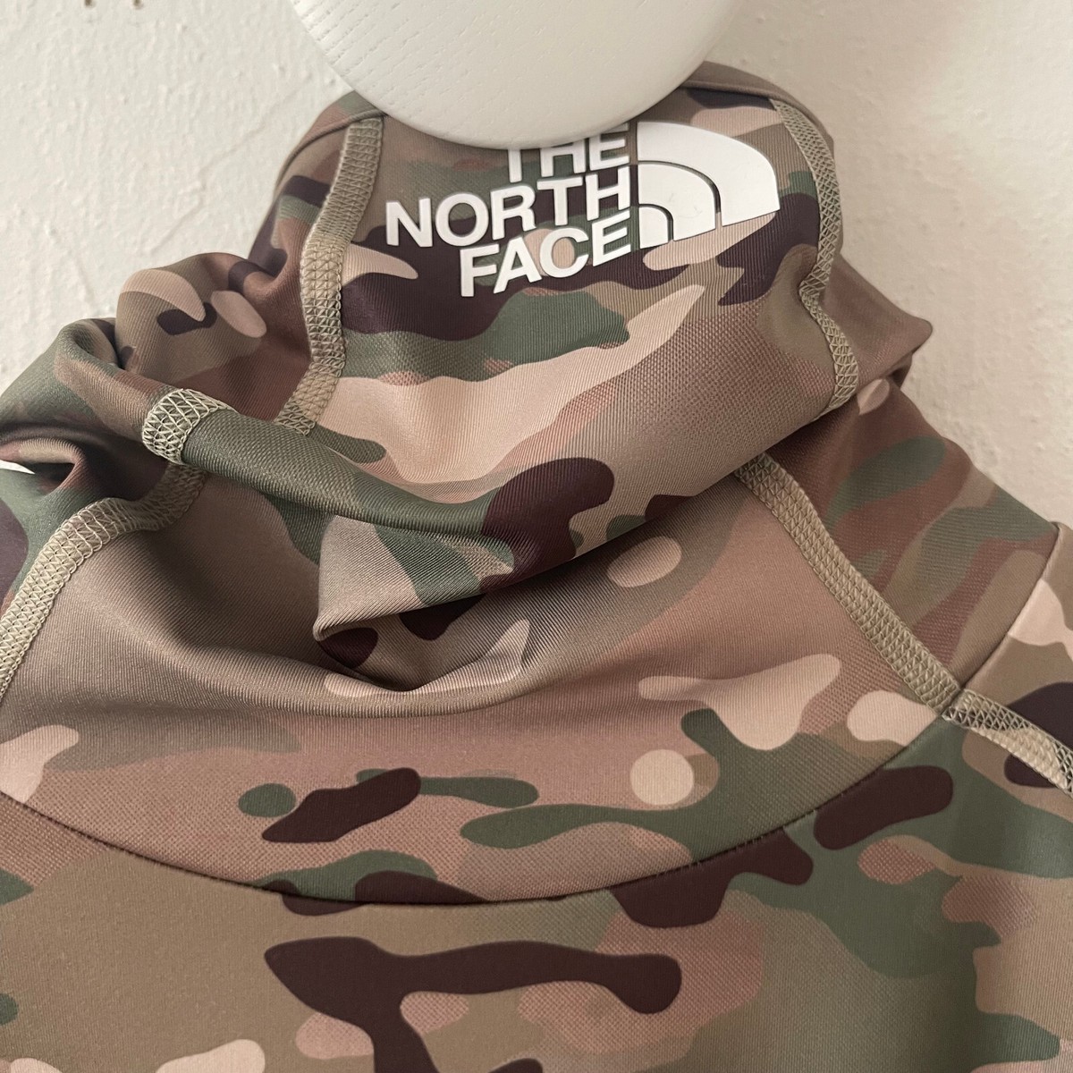 SUPREME x THE NORTH FACE Base Layer L/S Top Face Mask Hoodie SUPREME x THE NORTH FACE Base Layer L/S Top Face Mask Hoodie