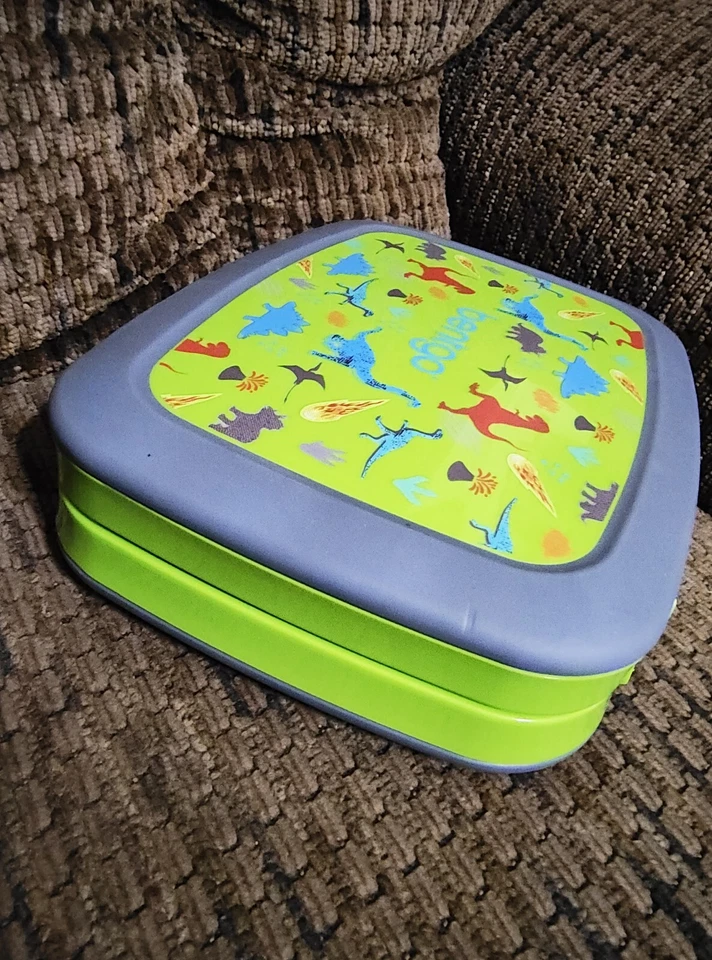Fiambrera Bentgo Kids duradera y a prueba de fugas 5 compartimentos dinosaurios verdes Foto 4 de 4