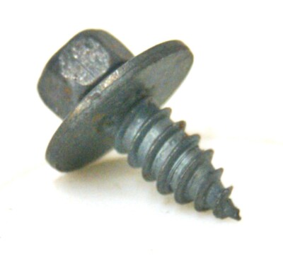 (100)1/4 in x 9/16 in. Hex Head Screw w/Flat Washer Self-Tapping 8000