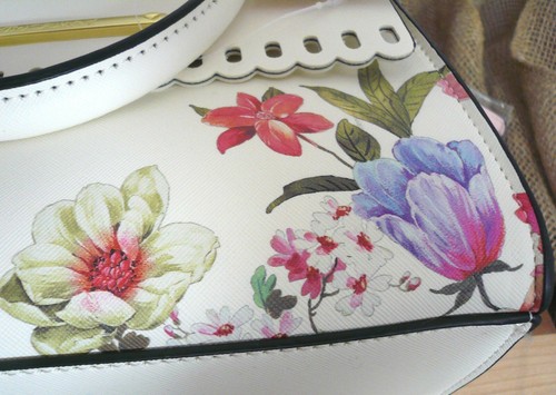 Betsey Johnson Square Satchel + Card Holder, Cream & Floral Lacey #BM21110 NWT - Picture 4 of 12