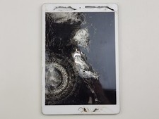 Apple iPad 8th Gen.  A2270 32GB - Silver Wi-Fi 10.2" - DAMAGED - J9716