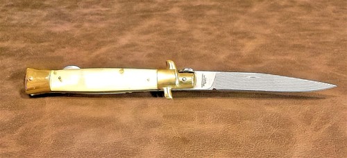 Kissing Crane Genuine Mother of Perl Real Damascus Stiletto Manual Pocket Knife - Picture 5 of 6
