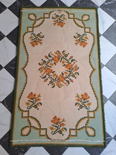 Vintage Latch hook wool rug hand made large 133cm x 80cm - Picture 6 of 12