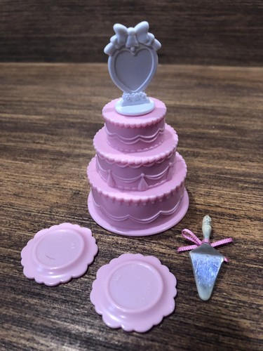Juego de pastel de boda Barbie Pretty Treasures 1995 de colección platos y servidor Mattel - Imagen 4 de 4