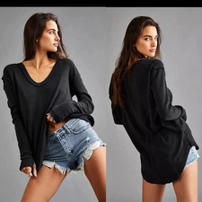 We The Free Free People Colby Long Sleeve Tee Shirt Size XS Thumbholes Gray Top