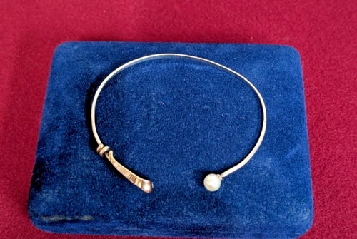 Ed Levin Rendezvous Bracelet 14k Gold Sterling Silver Pressed Loop Pearl Closure - Picture 19 of 23