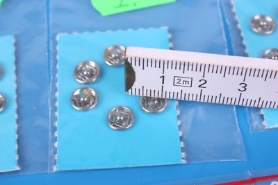 30St Miniature 6-7mm DRUCKKNÖPFE snap buttons Puppen Doll Barbie~Fashion Royalty