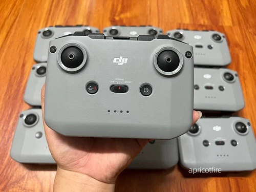 DJI RC231 Remote RC-N1 for Mavic 3/Mini 2/Mini 3 Pro/Air 2/Air 2S/Mini 4k - Picture 3 of 7