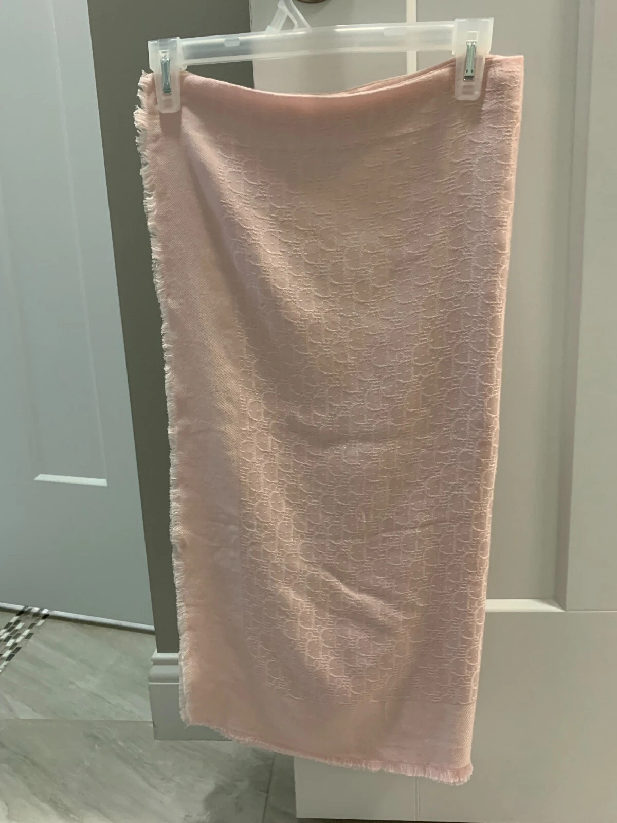 Foulard en coton soie rose logo Christian DIOR