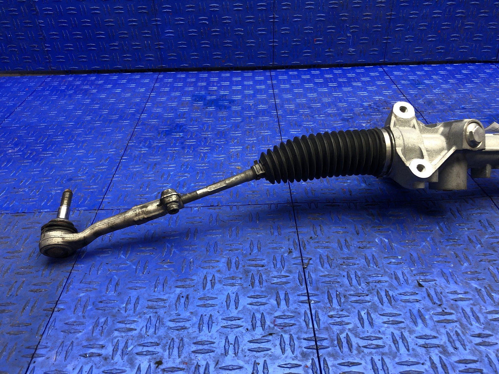 2014-2019 BMW I8 FRONT ELECTRIC POWER STEERING GEAR RACK AND PINION OEM 2015