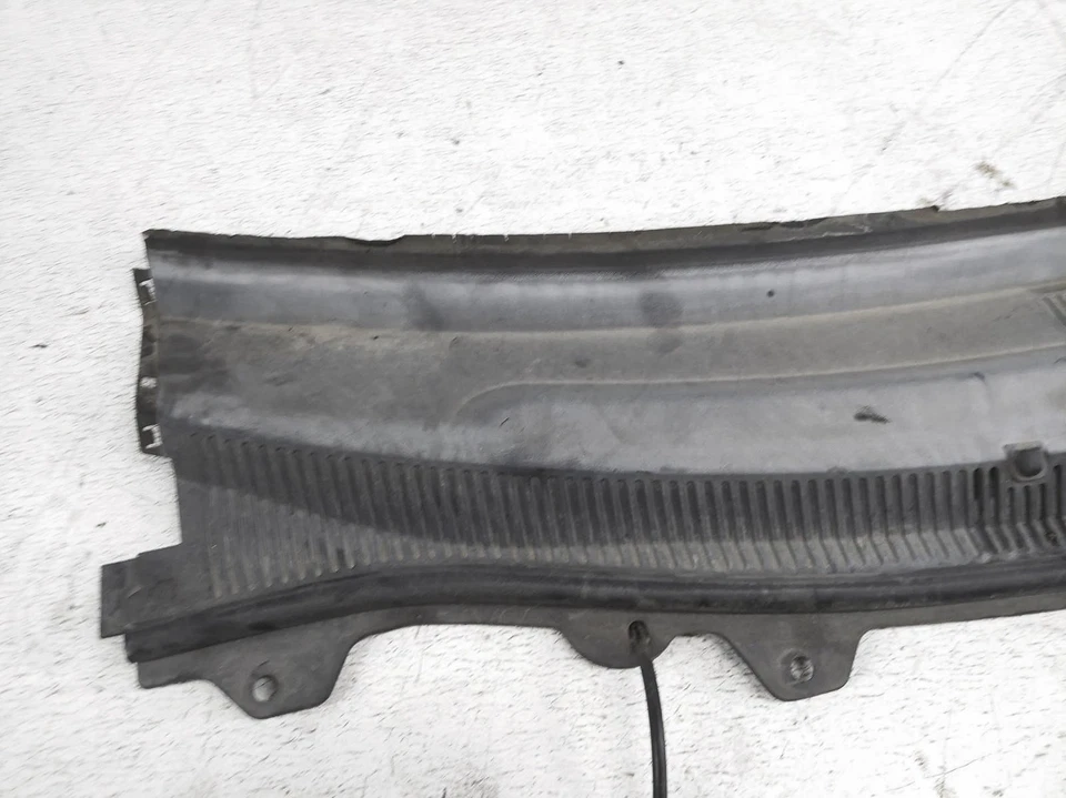 Cubierta de parabrisas moldeada capó delantero Ford Flex 2009-2019 8A8z-74022A68-A Foto 2 de 4