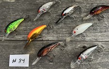 EIGHT ASSORTED BOMBER BASS PIKE LURE PLUGS SCREWTAIL
