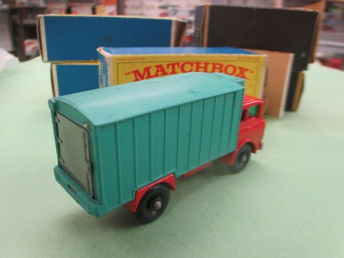 Matchbox No. 44 Refrigerator Truck with Original Box - Picture 4 of 5