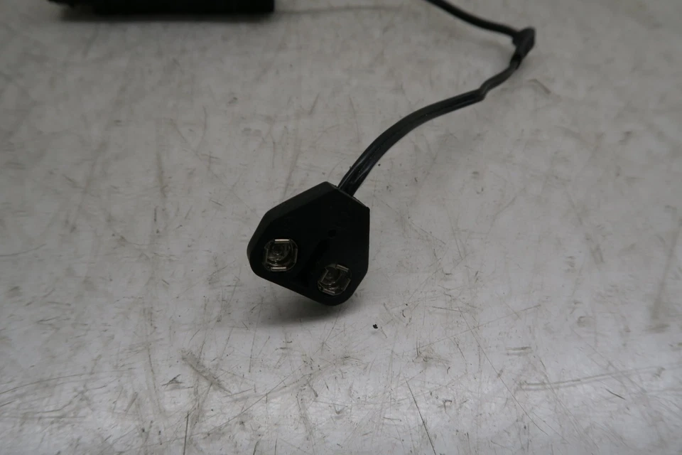 2015-2017 Ford Expedition OEM Right Rear Antenna Amplifier AMP Module - Image 3 of 4