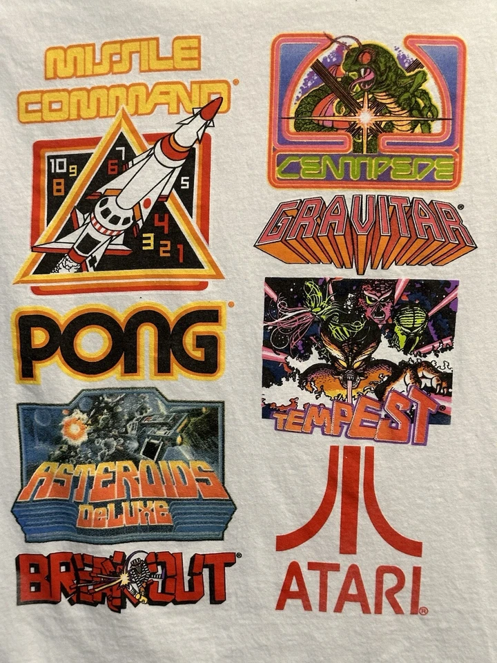 Camiseta gráfica de juegos arcade manga corta mediana Atari para hombre Foto 2 de 4