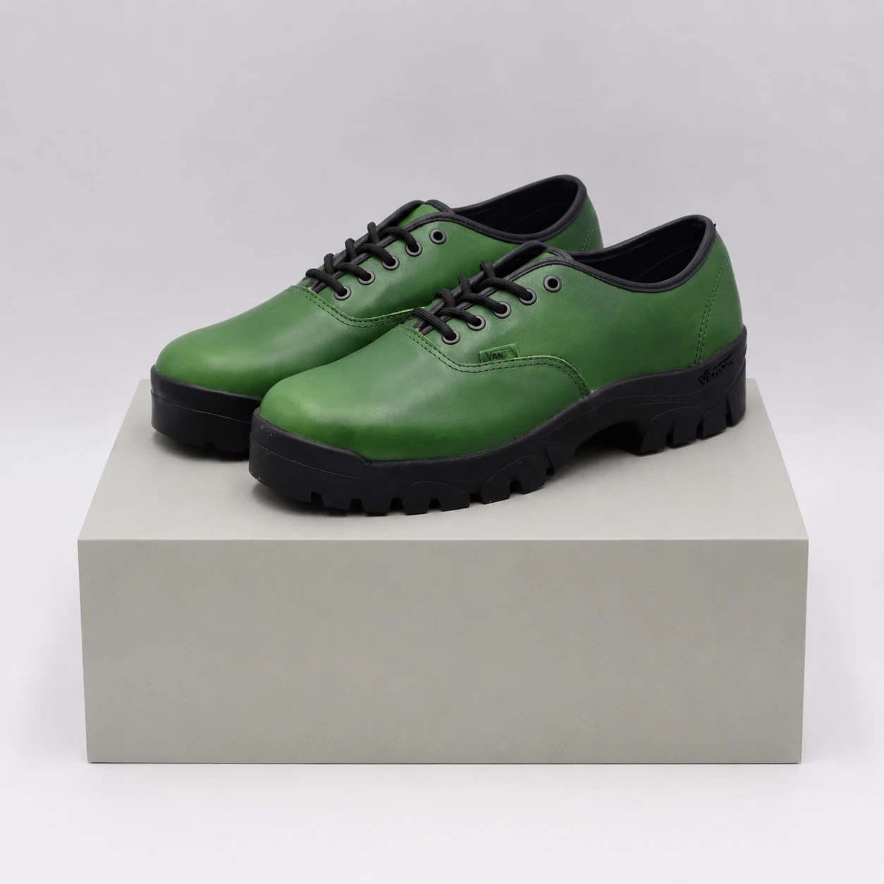 VN000EJDDRK Vans OTW AUTHENTIC OXFORD HORWEEN DARK GREEN (Men's)