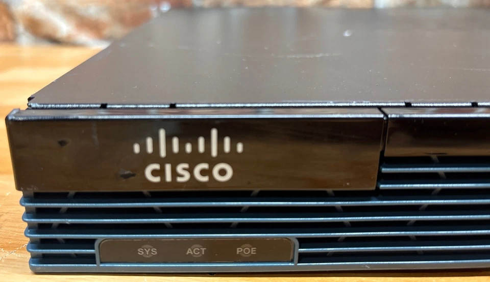 Router de servicios integrados Cisco 2901 serie 2900 router empresarial Foto 3 de 4