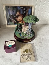 WDCC Bella Durmiente Leñador’s Cottage, Firmado Ron Dias, Mini Briar Rose, Certificado de Autenticidad