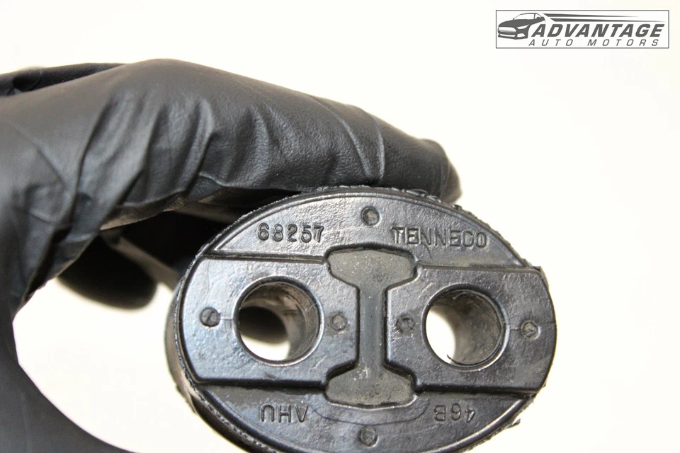 2004-2025 CHEVROLET MALIBU SILENCIADOR DE ESCAPE TRASEIRO ESQUERDO TUBO CABIDE ISOLADOR FABRICANTE DE EQUIPAMENTO ORIGINAL - Imagem 4 de 4