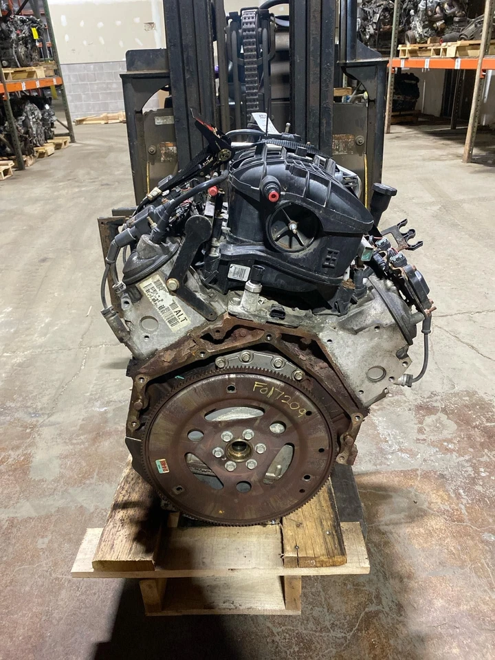 Used Engine Complete Assembly fits: 2010 Chevrolet Avalanche 1500 5.3L gasoline Foto 2 de 4