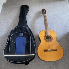 Santos Martinez Guitar Sm80 Classic Guitar Music Musical Instrument + Case Good