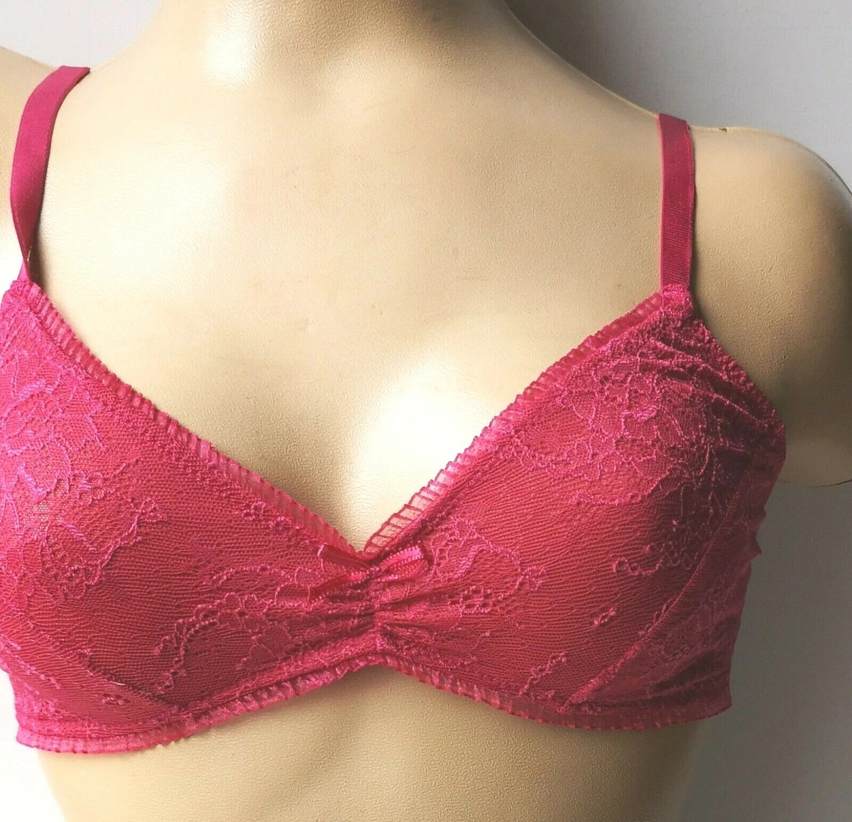 ACCESSORIZE CERISE PINK LACE NON WIRED NON PADDED BRA SIZE SMALL 8