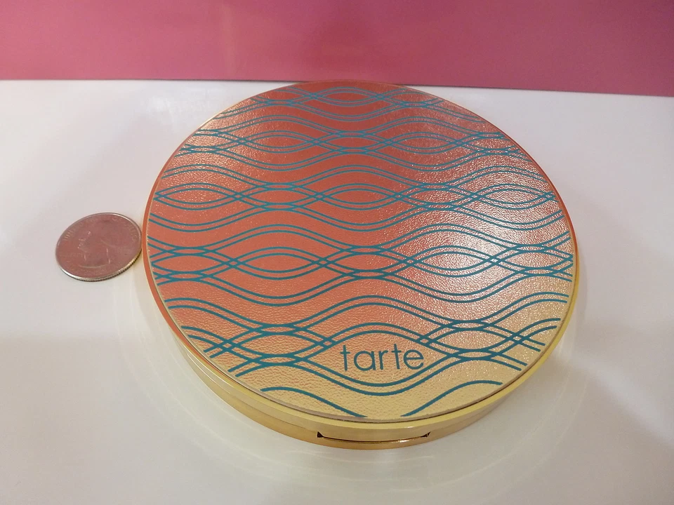 NIB Tarte Rainforest of the Sea Wipeout Color Correcting Palette Contour Kit Box - Image 3 of 4