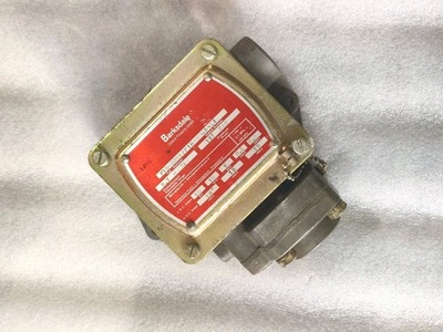 #ad Barksdale P1H 0090 P1H B340 LV Pressure Switch 0.7–24 Bar P1H0090 P1HB340LV 🆕 $214.70