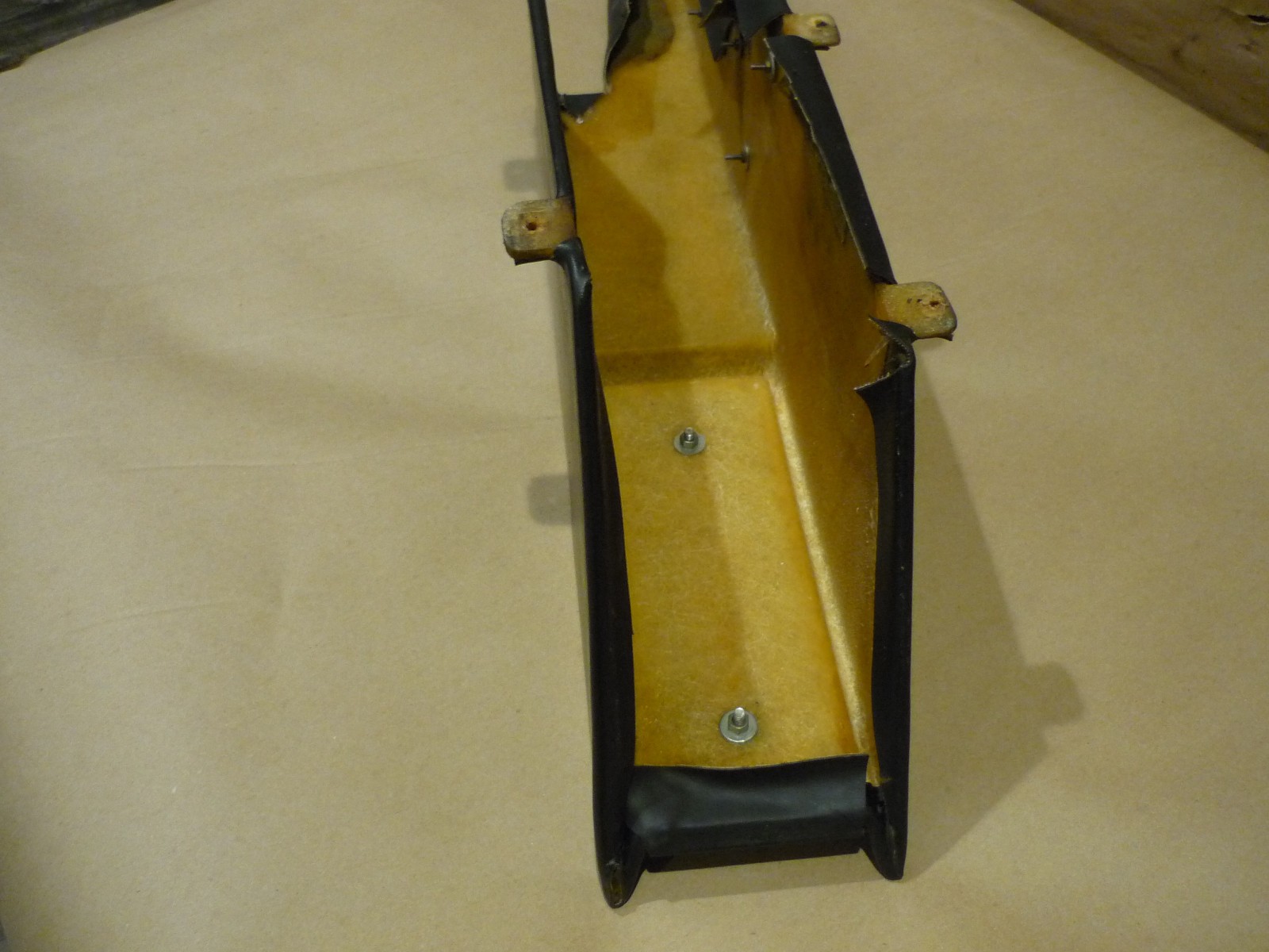 Ferrari 308 - Front Tunnel Black - P/N 60337508