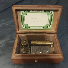 Swiss Thorens Wood Music Box No. 26 1/2 Lohengrin-Blaue Donau Walzer-La Traviata
