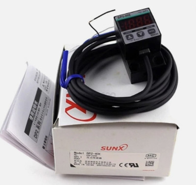 DP2-40E 1PC NEW SUNX VACUUM PRESSURE SENSOR DP2-40E