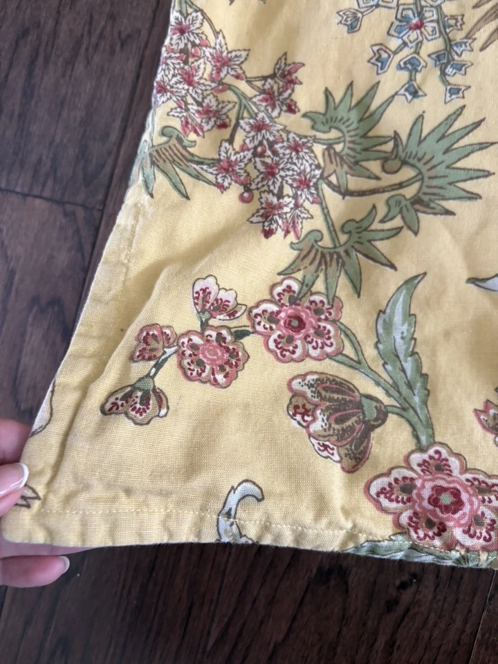 Set Of 2 Pottery Barn 26 “ X 26 “Pillow Covers Yellow Cotton Linen Floral! - Image 4 of 4
