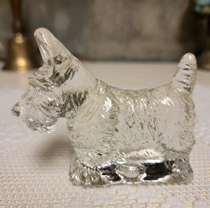 MOSSER Glass SCOTTIE DOG in Beautiful CRYSTAL  from 2000's w/ Sticker