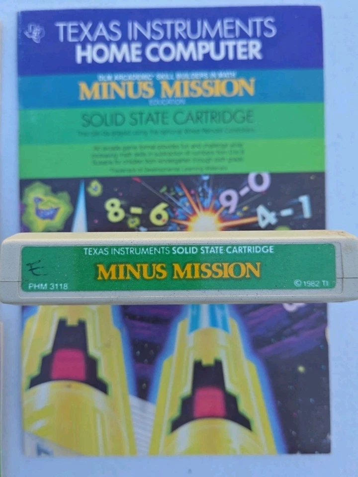 Lote De Colección TI-99/4A De 10,4 con Manuales, Cartuchos De Estado Sólido ¡No PROBADOS! Foto 3 de 4