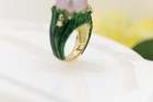 Large Pink Pearl Gold Ring Solid 18k Diamonds and Green Enamel — photo 7