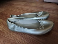 Girls Zoe and Zac Flats Silver Ballet Flats Size 3 euc